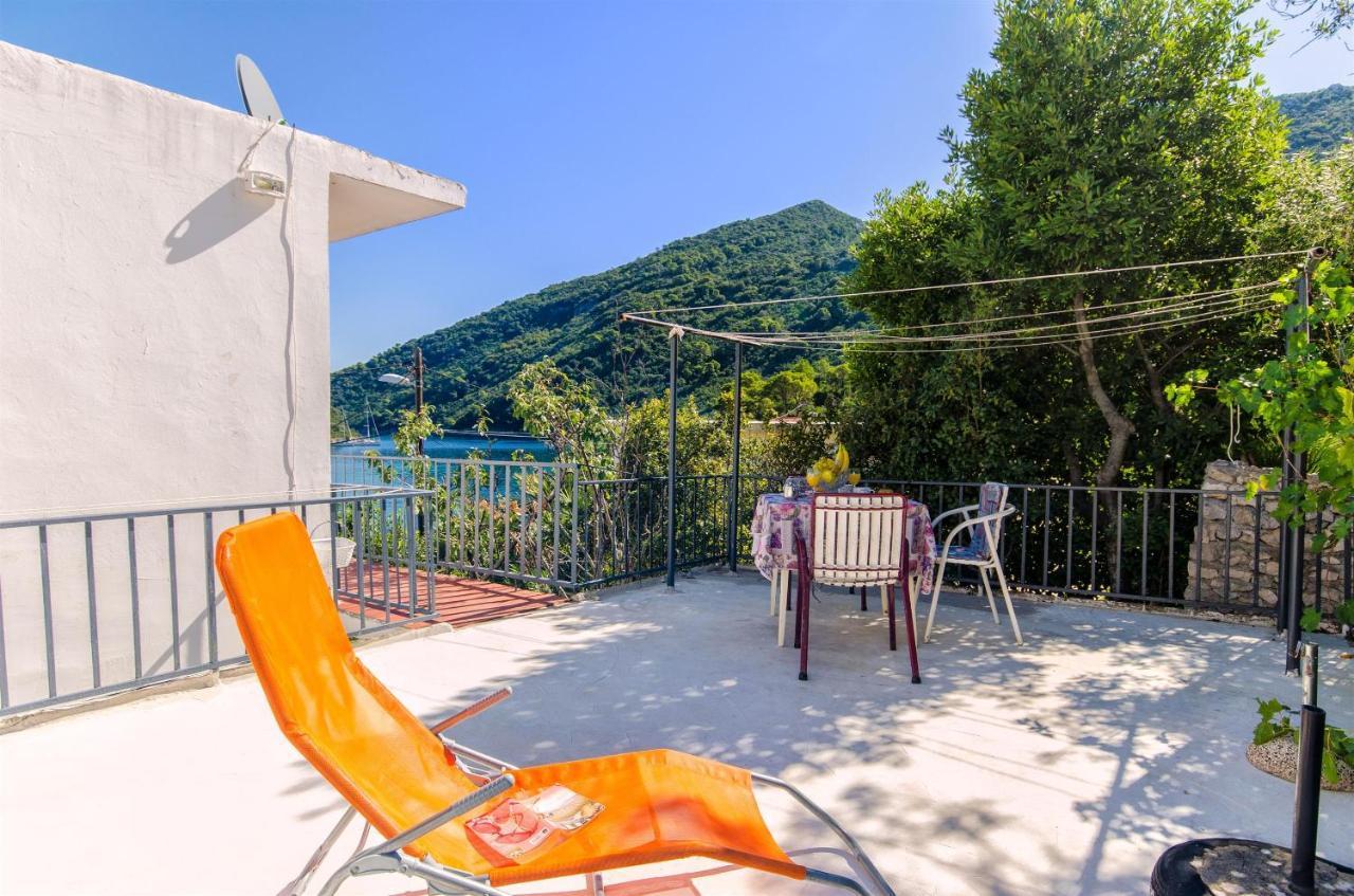 Apartments Paolo Okuklje Екстер'єр фото