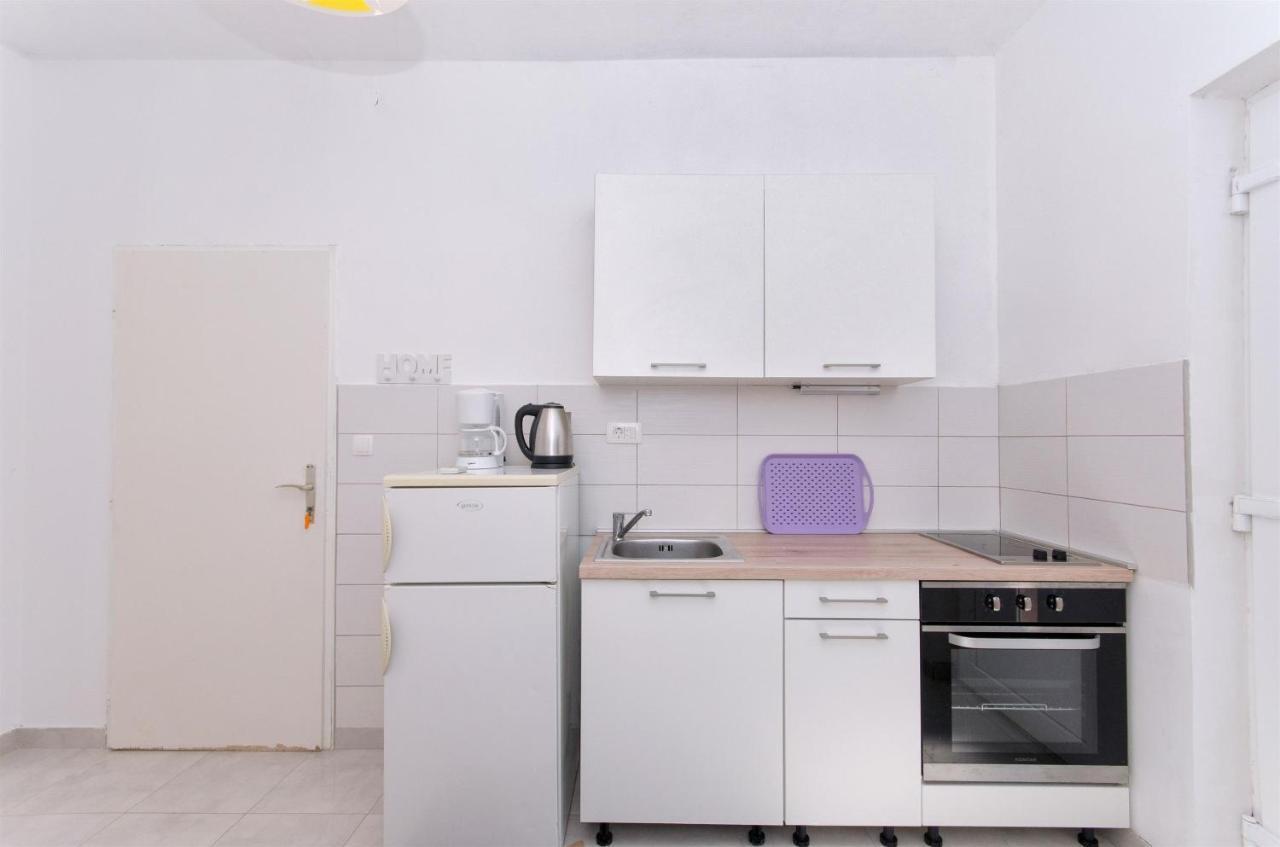 Apartments Paolo Okuklje Екстер'єр фото