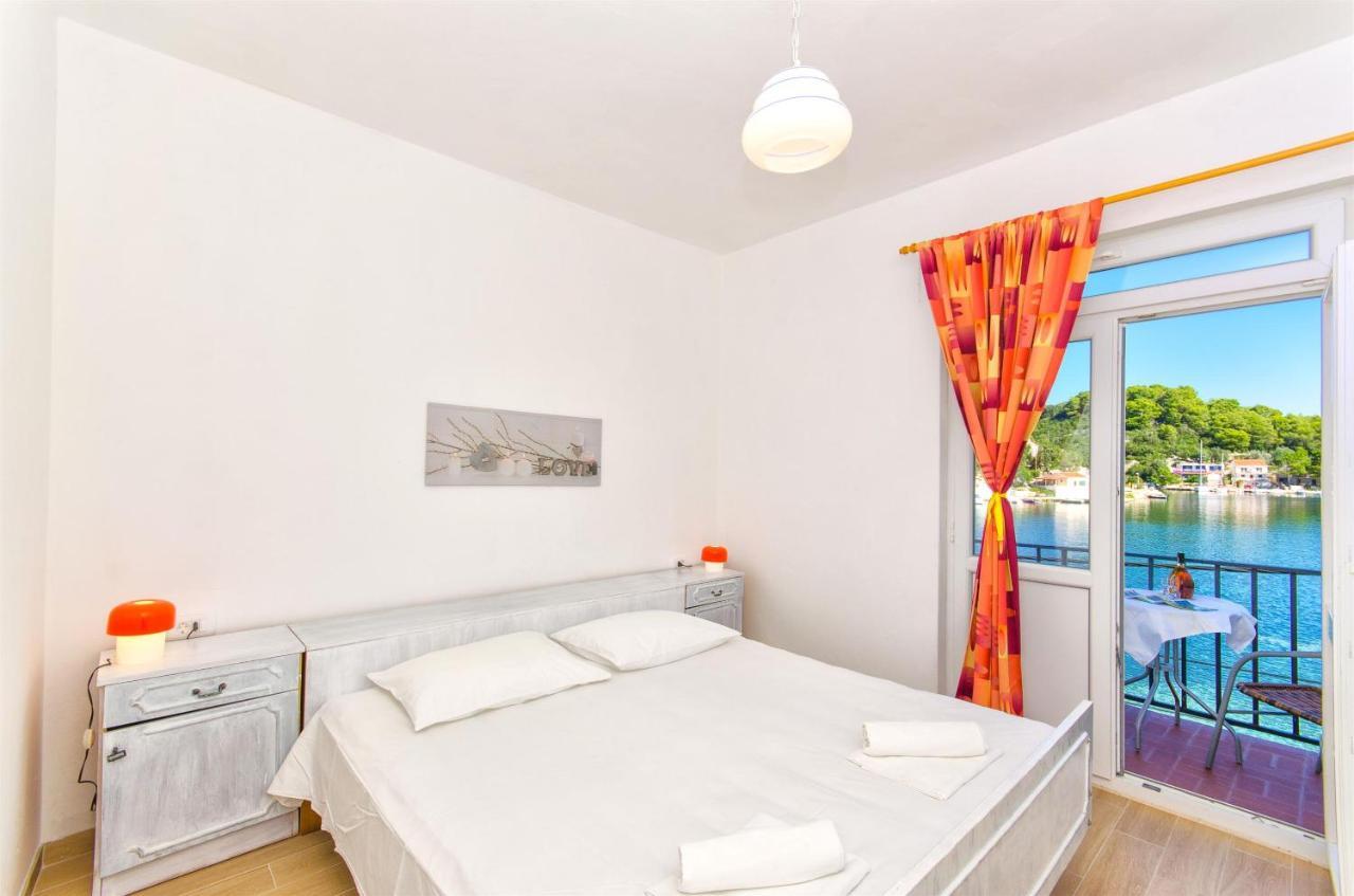 Apartments Paolo Okuklje Екстер'єр фото