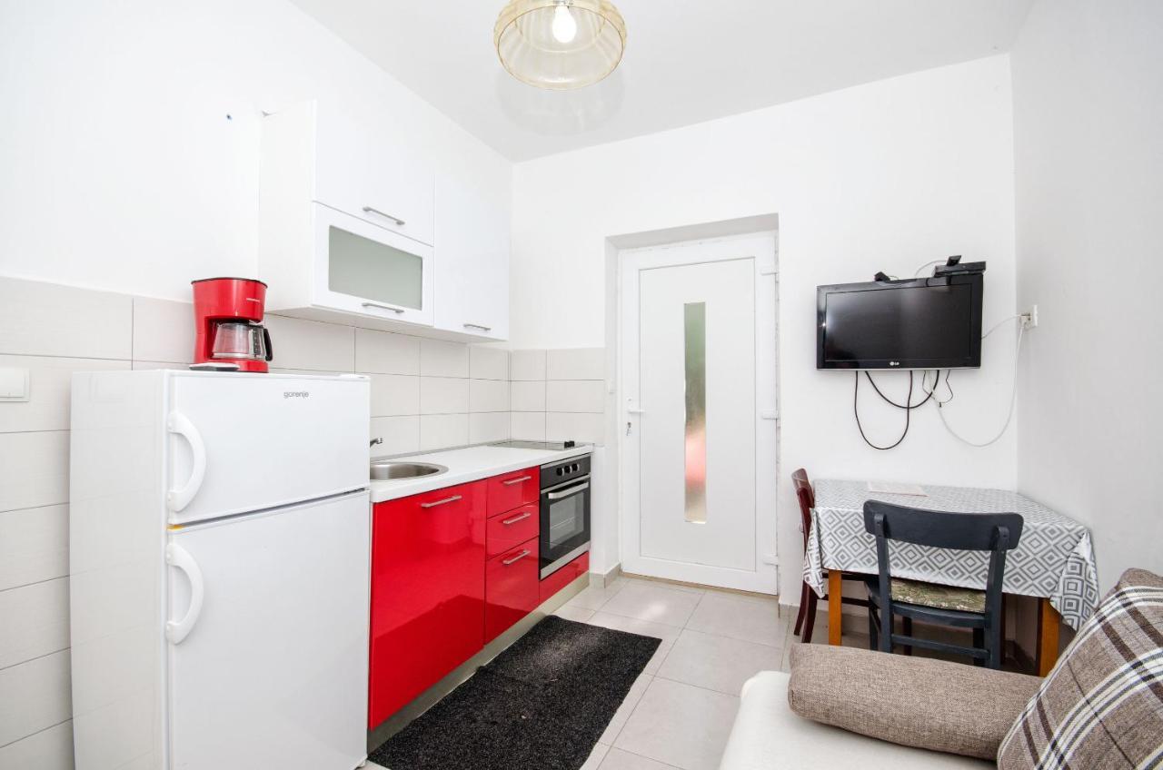 Apartments Paolo Okuklje Екстер'єр фото